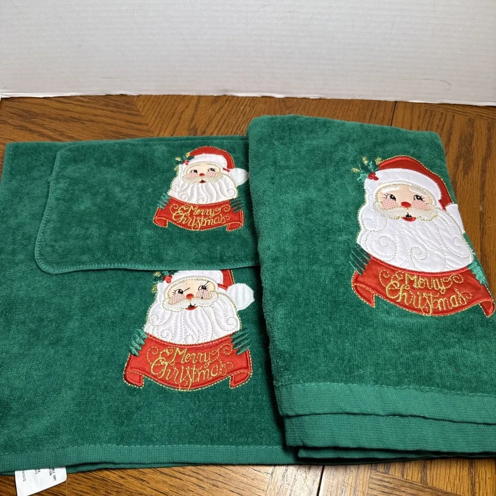 Vintage Santa Towel Set Bath Hand Towels & Washcloth Green Merry Christmas
